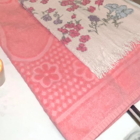 2 Vintage 1980s Floral Pink Towels Bath and Hand - Picture 3 of 9